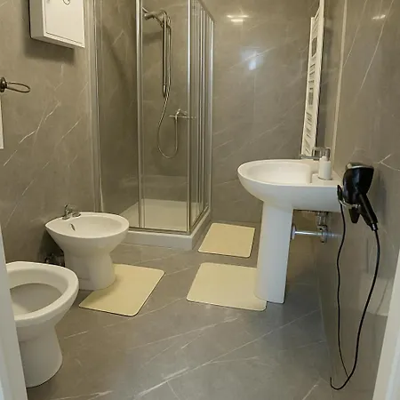 Nando's House דירה *